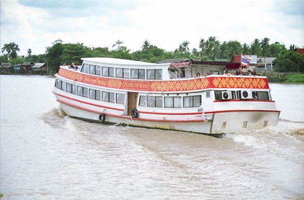 Pearl of Siam River Cruiser, Mae Nam Chao Phrayal River, Ayutthaya to Bangkok